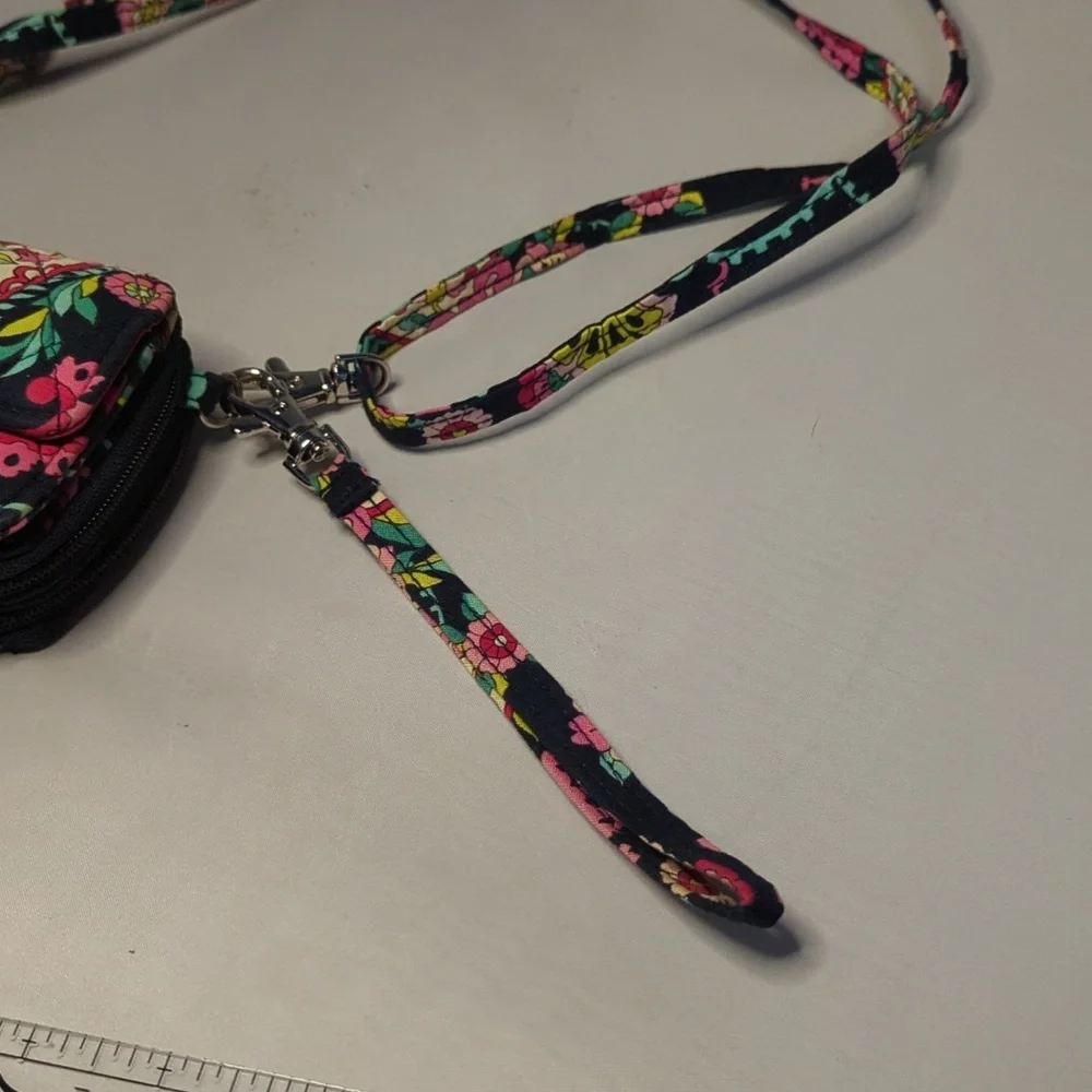Vera Bradley All in One Crossbody Purse Bag Petal Paisley Retired 2014 P…